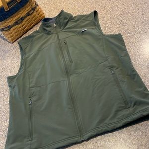 Pacific Trail Men’s Green Active Zip Up Vest Large